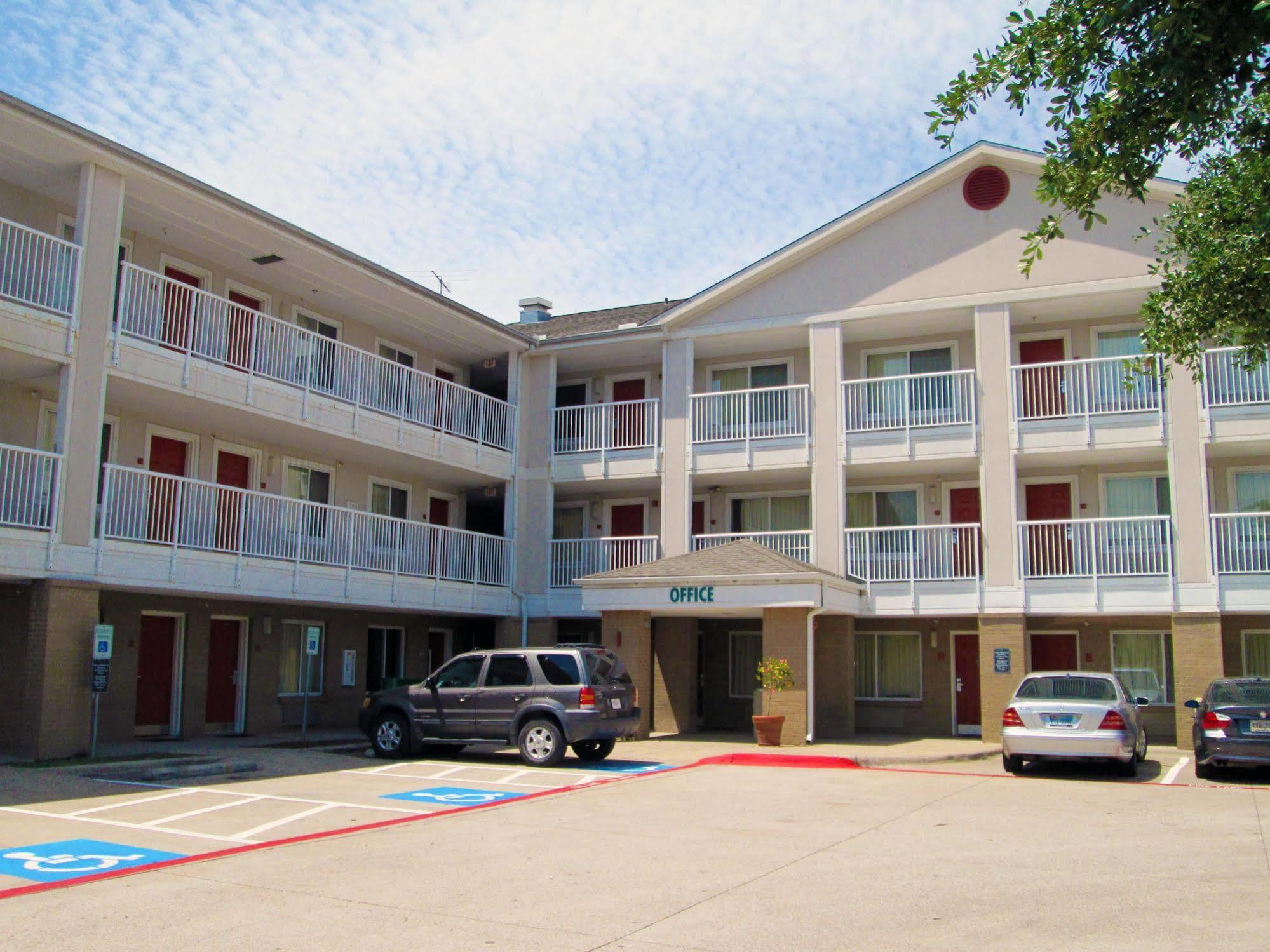 Hometowne Studios By Red Roof Dallas - Mesquite Exteriör bild